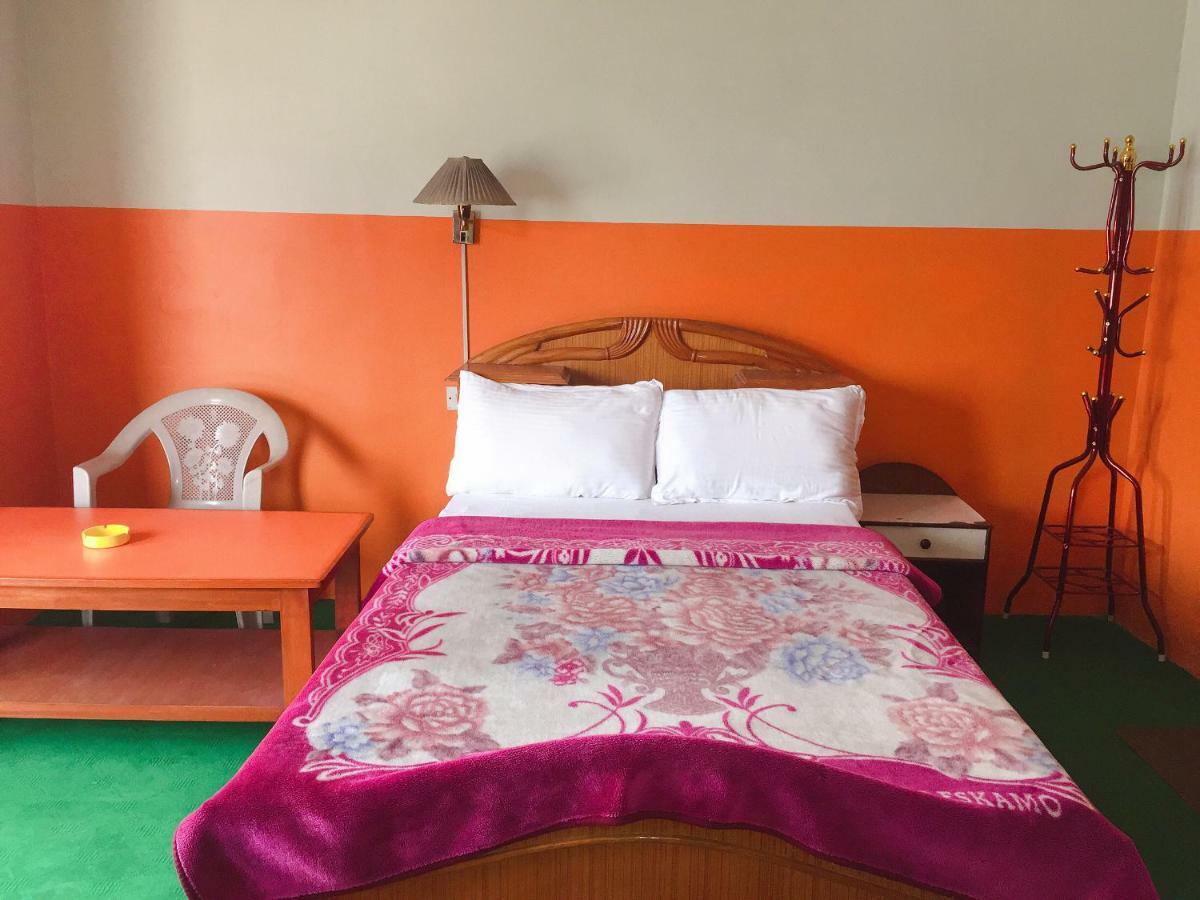 Hotel Mount Heaven Pokhara Exteriör bild