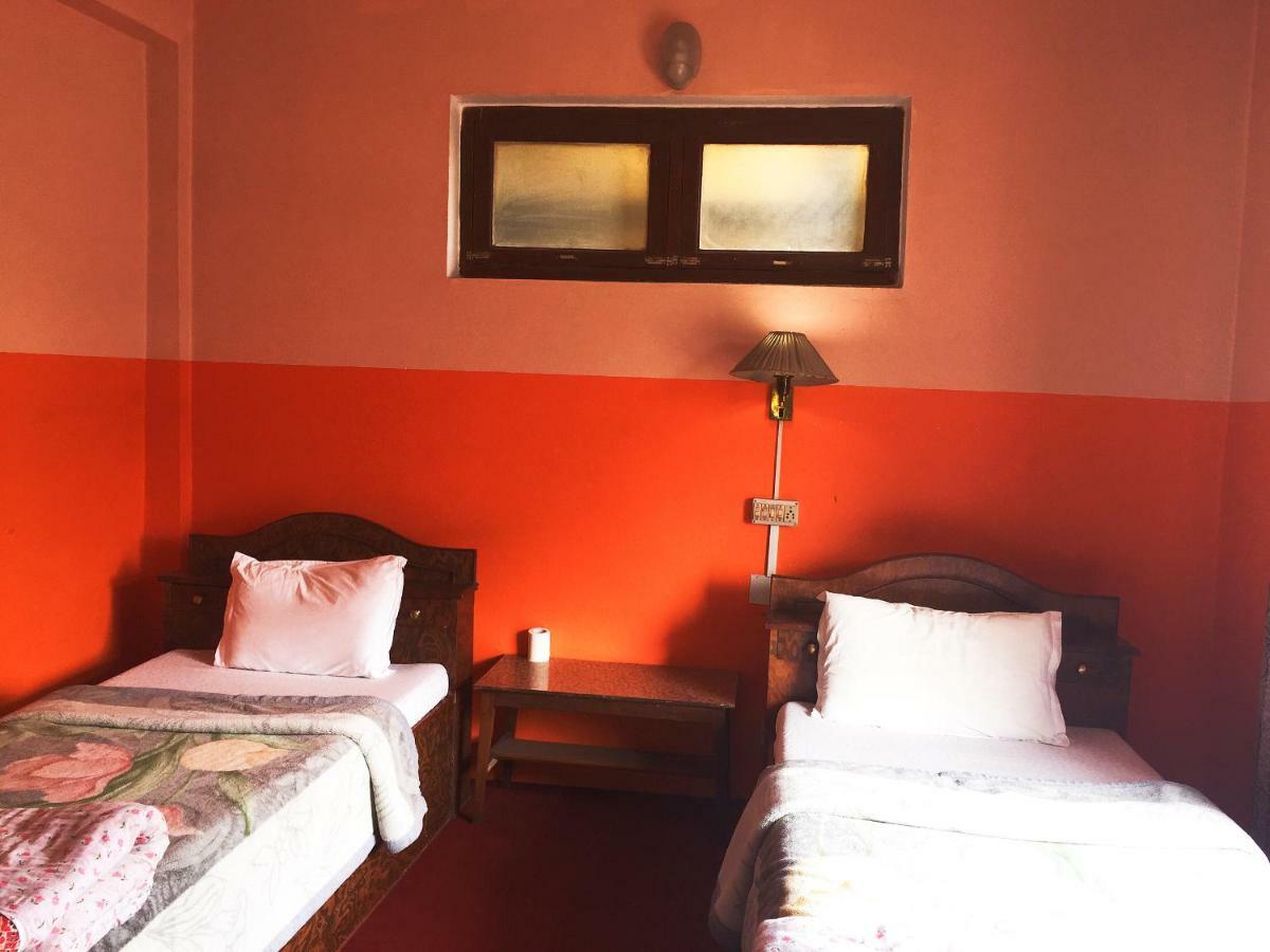 Hotel Mount Heaven Pokhara Exteriör bild