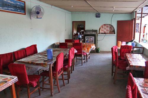 Hotel Mount Heaven Pokhara Exteriör bild